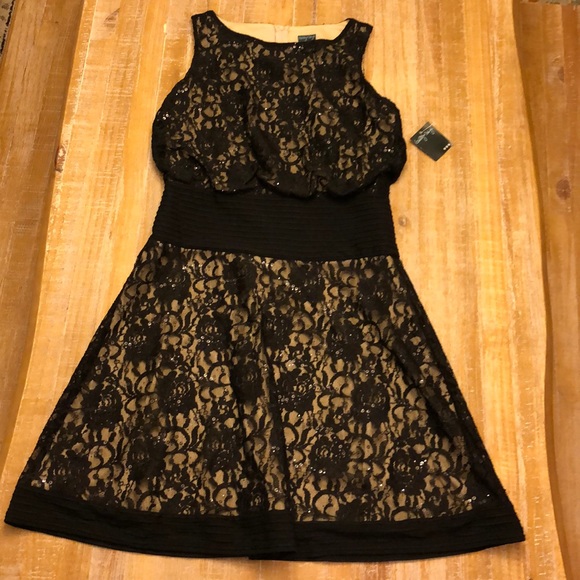 Cocktail dress - Picture 1 of 4